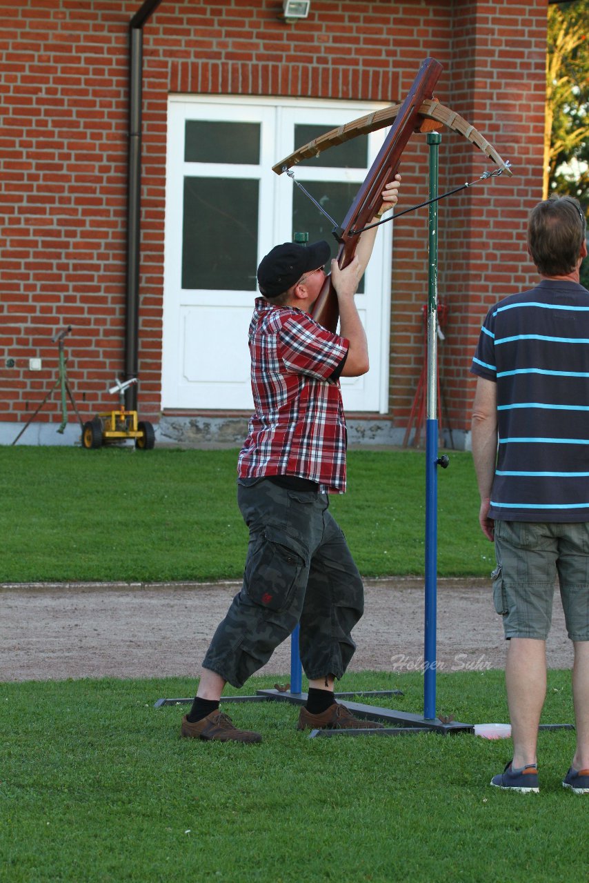 Bild 527 - Vogelschiessen am 18.8.12